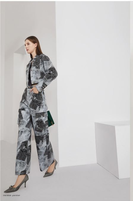 亮点国际女装 23年秋季时尚新品发布会即将启幕!