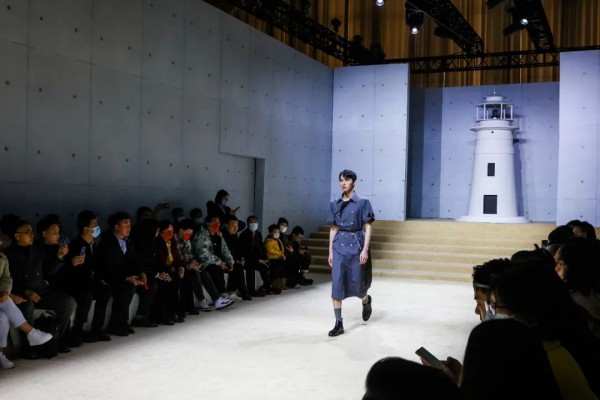 隆庆祥2023春夏新品发布会“自由之境”圆满举行