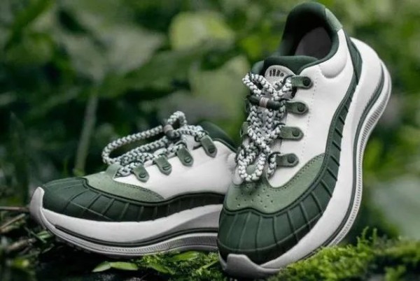 蕉下官宣轻量化户外定位