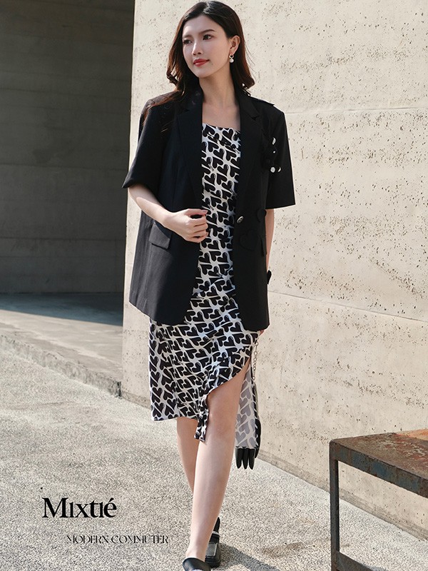 服装实体店高端客户真正的需求是什么?是品质吗?是美感吗?是让客户感受到“独一无二的”体验!