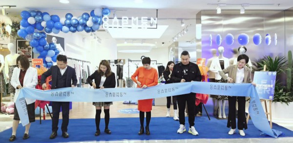 卡蔓.郑-CARMEN.CHENG