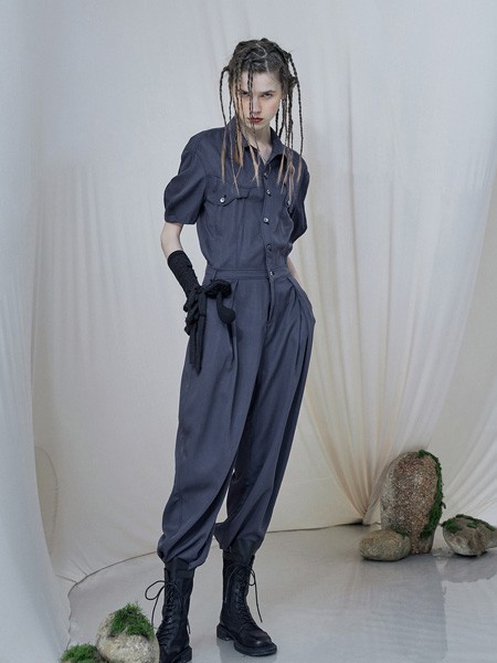 八成消费者愿意回归实体消费!互联网+模式下的服装实体经济你懂了吗