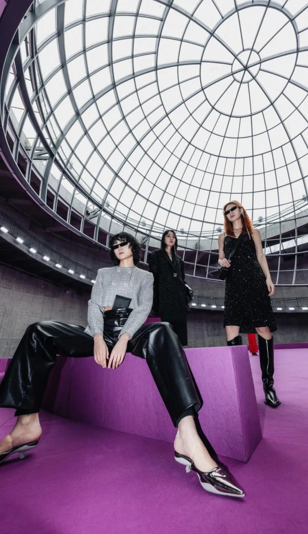 逐光拾影 | YOUXIZI 尤西子2023秋时装秀直击