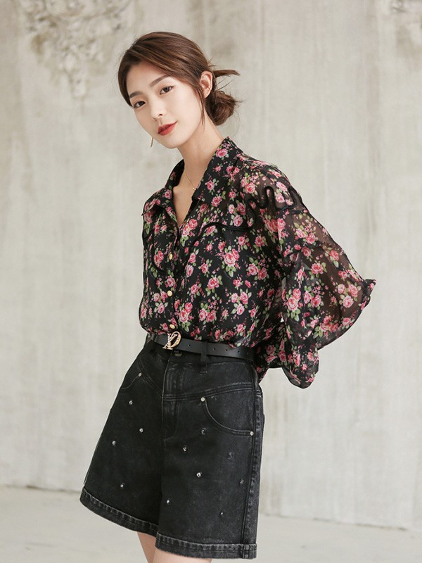 服装店如何维系顾客,才会锁定顾客的心?