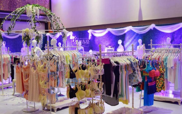 加盟闺秘内衣 创业的不二选择