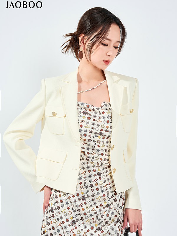 热烈祝贺乔帛女装签约广东湛江的小姐姐,成功开店创业!