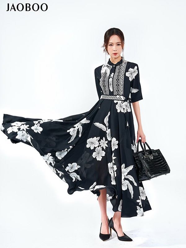 热烈祝贺新疆--博尔塔拉蒙古自治州杜总与乔帛成功签约!祝生意兴隆!!!