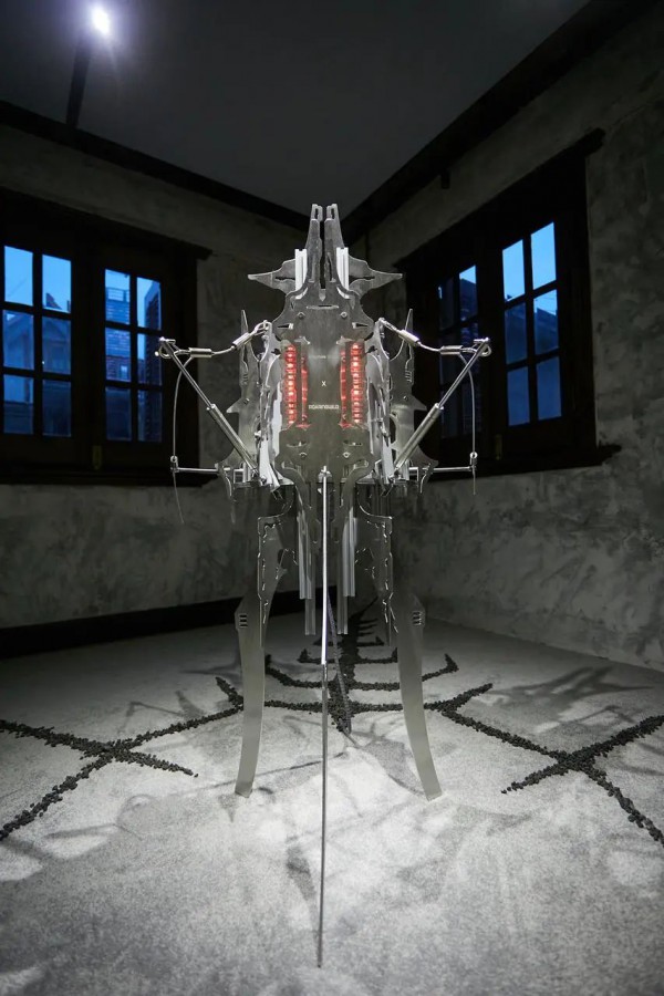 街头服饰品牌「ROARINGWILD」首个临街空间在上海长乐路店开幕