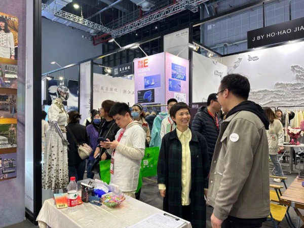 推动数字化转型!艺尚小镇在CHIC展上亮出“秘密武器”