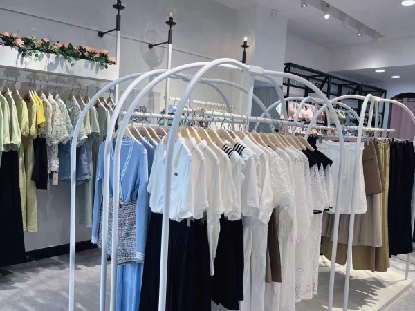 热烈祝贺37度生活美学广东-韶关店惊喜开业,祝生意兴隆!