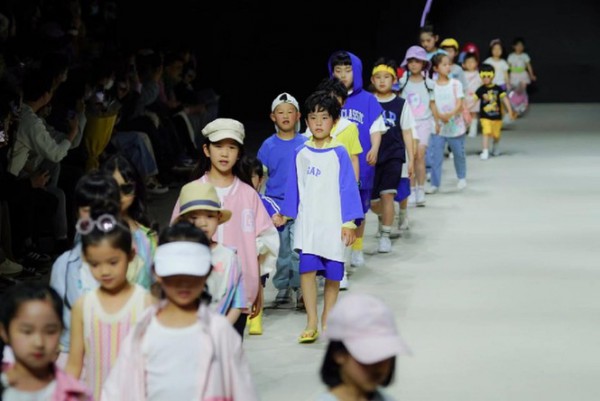 2023秋冬上海时装周KIDS WEAR引领儿童时尚风潮