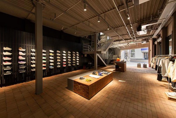 潮流运动品牌「UNDEFEATED」全球最大门店于上海开业