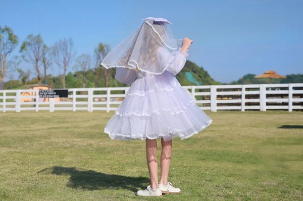 芭乐兔 | 甜美裙装,开启春日的复苏之旅