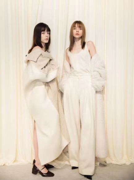 上海时装周:ASSIGNMENTS发布2023秋冬系列作品