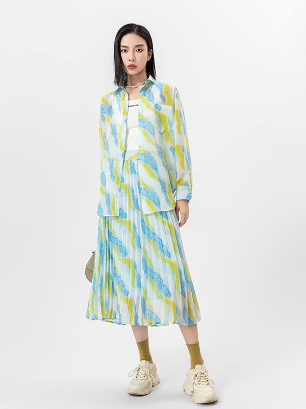 店铺经营|服装导购如何向顾客推荐适合的春夏单品?