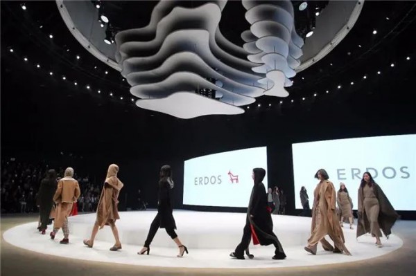 门店千余家,品牌价值1506亿!鄂尔多斯2022营收33.31亿