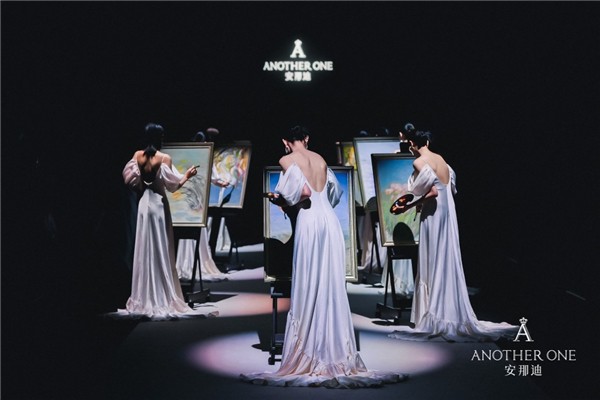 ANOTHER ONE安那迪「名媛所致」时装秀无定义的女性力潮