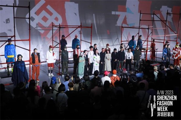 361°再登深圳时装周 以运动潮流诠释千年丝路风华