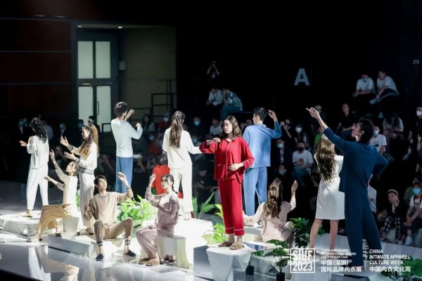 秀场直击 |「∞无限」凯迪娅品牌专场秀圆满成功!