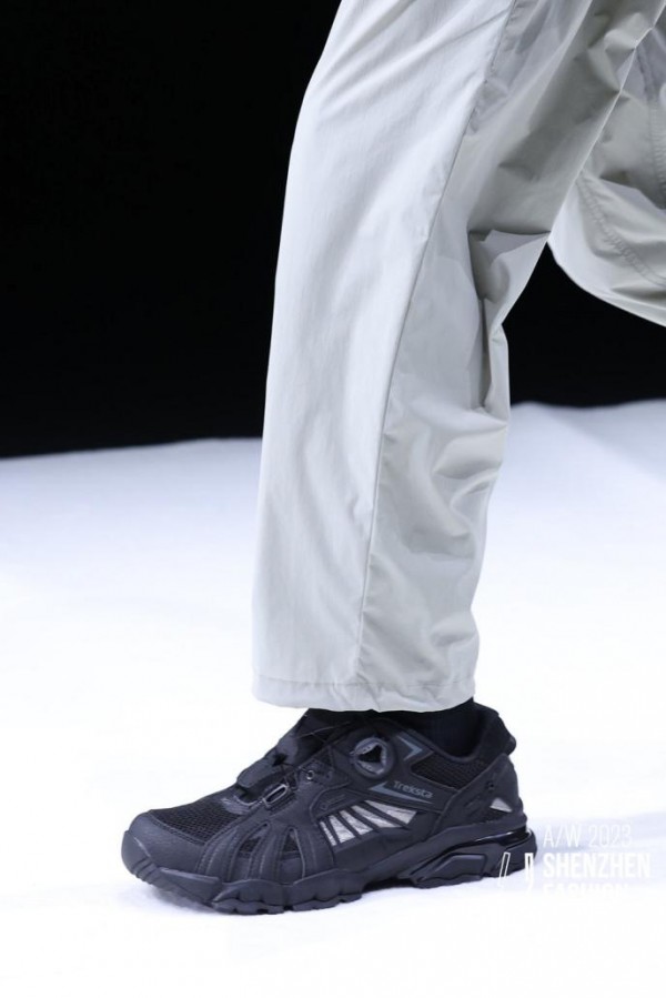 国际户外运动品牌Treksta特锐思达首次亮相深圳时装周