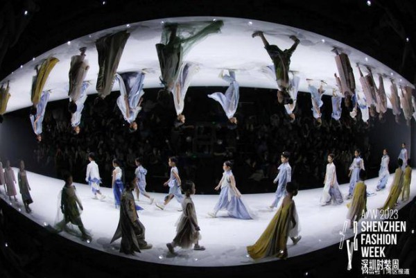 高端华服品牌三寸盛京亮相深圳时装周