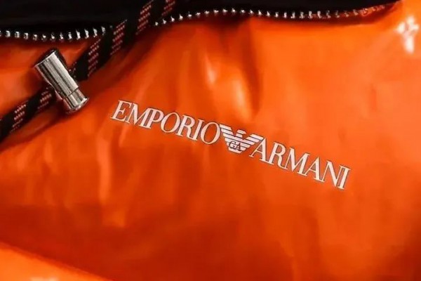 进价仅60元,网店直播卖高仿奢侈品被罚13万