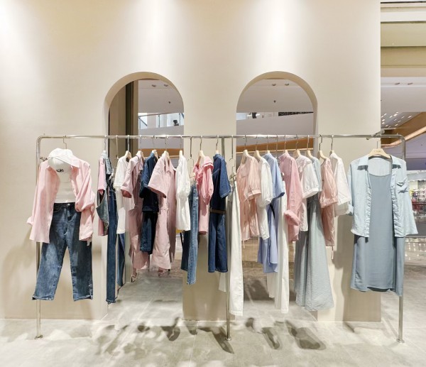 热烈祝贺CRIO女装广东深圳店隆重开业!祝生意兴隆!