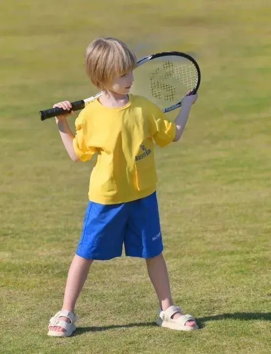 芭乐兔| 夏季穿搭小技巧,打扮起来一起去玩吧