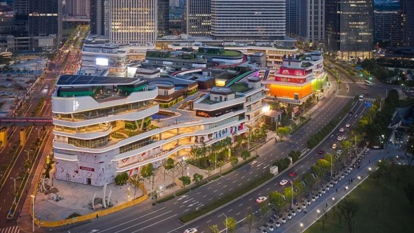 国内奢侈品消费复苏,上海前滩太古里零售额猛涨107%