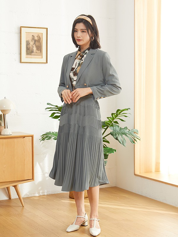 2023年一定是服装店翻身的机会,做到3点就能成功转型!