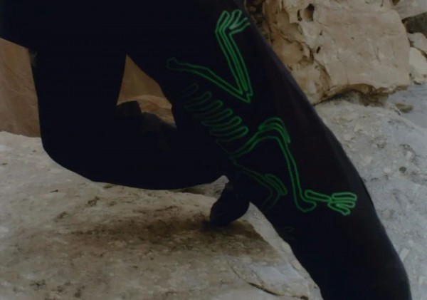 始祖鸟发布「抱石」主题系列产品