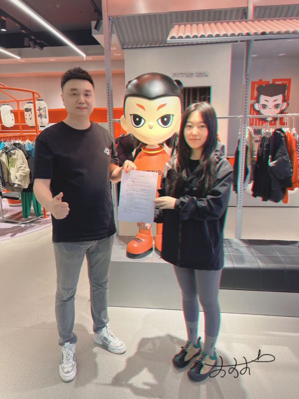 恭喜哪吒潮孩方总连签两家店铺!祝生意兴隆!