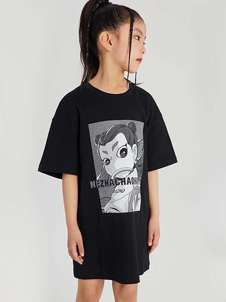 恭喜哪吒潮孩方总连签两家店铺!祝生意兴隆!