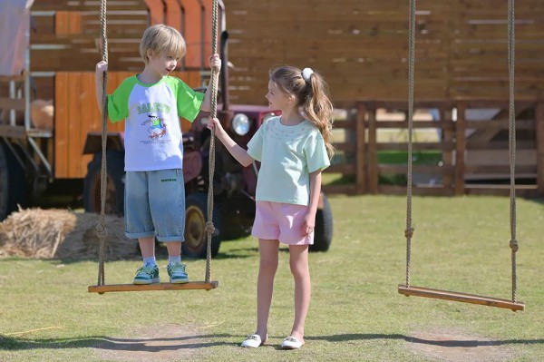 芭乐兔|五月的浅夏去哪玩?穿上美美的童装,孩子们想去哪就去哪