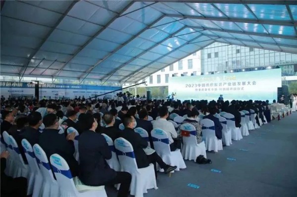 斥资18.7亿,占地670亩!又一座纺织服装全产业链产业园在湖北荆州开园!