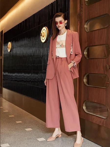 服装实体店要做好业绩,首先要组好一盘货