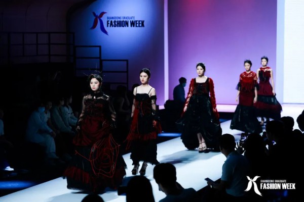 数智绿动——广州南洋理工职业学院服装设计毕业作品展演