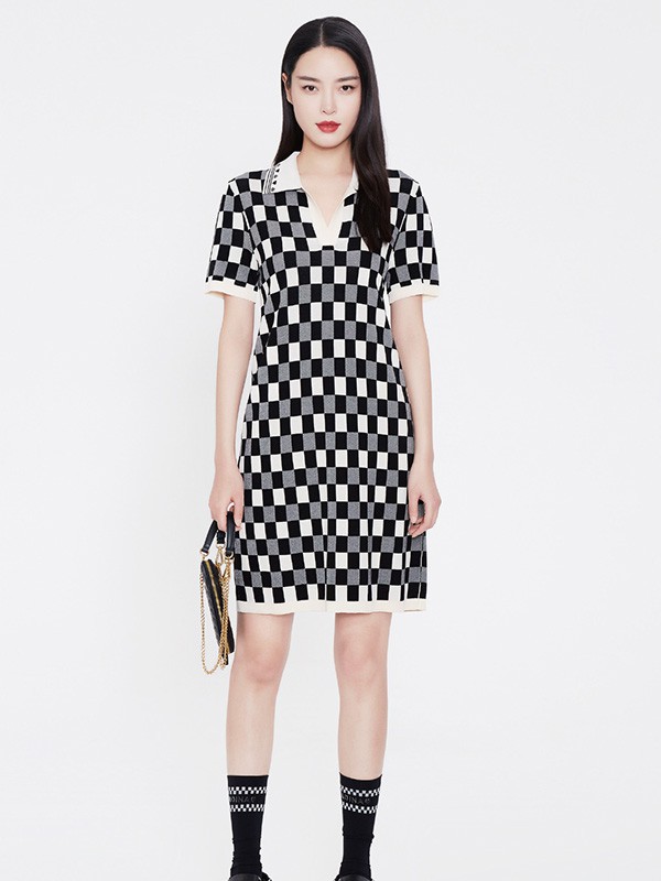 夏日半裙穿搭口诀|集娴女装来教你!