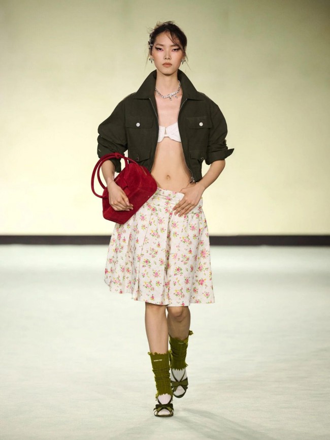 上海时装周交出中场答卷