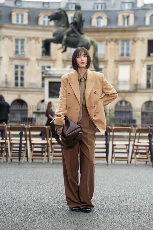 简单又有型,这样穿当时髦打工人!