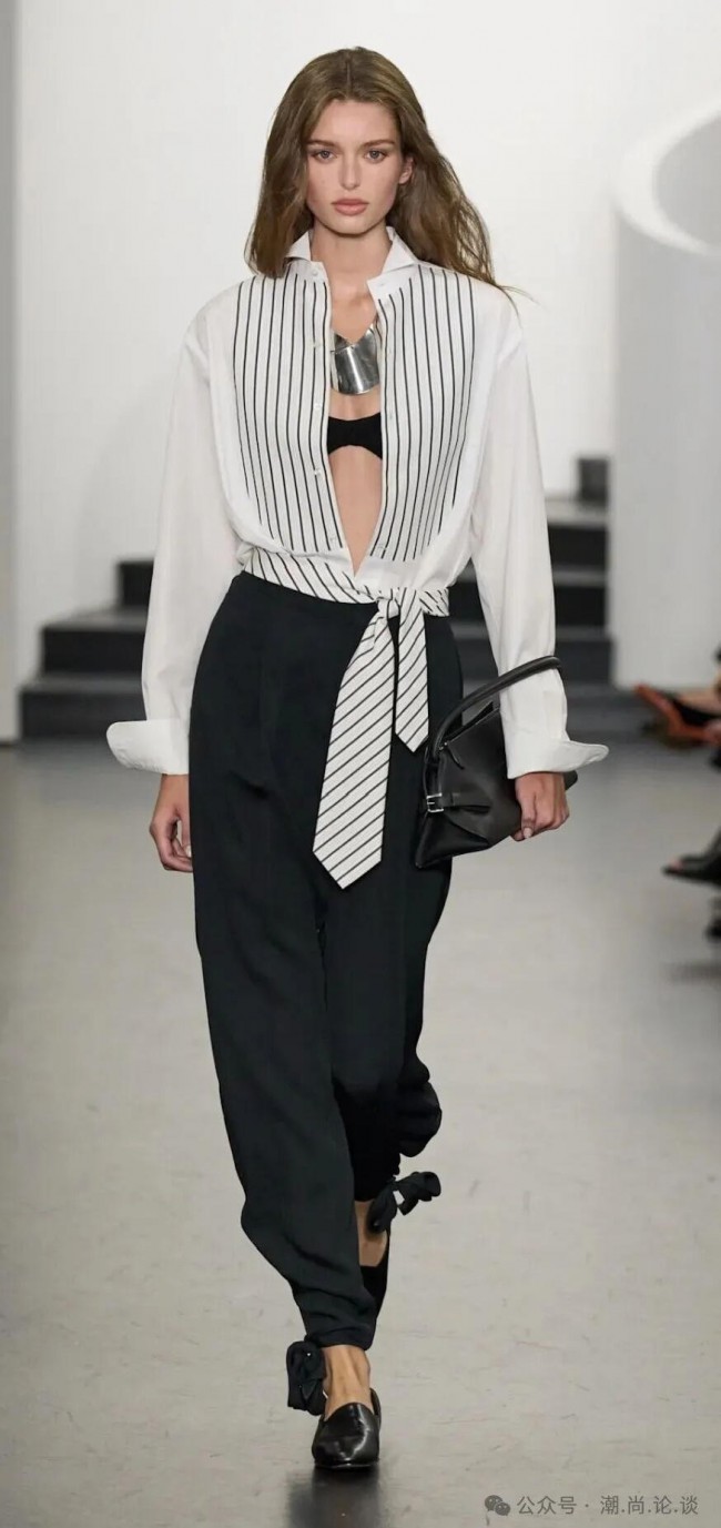 2026年时尚趋势—竖条纹依然有活力!