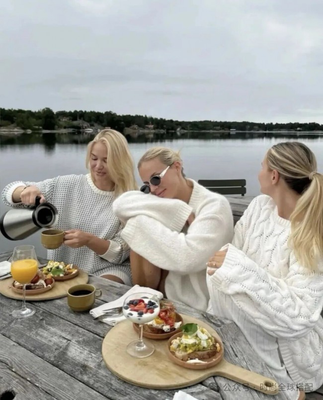 秋天里的羊毛衫,“宽大一点”更洋气,显瘦!