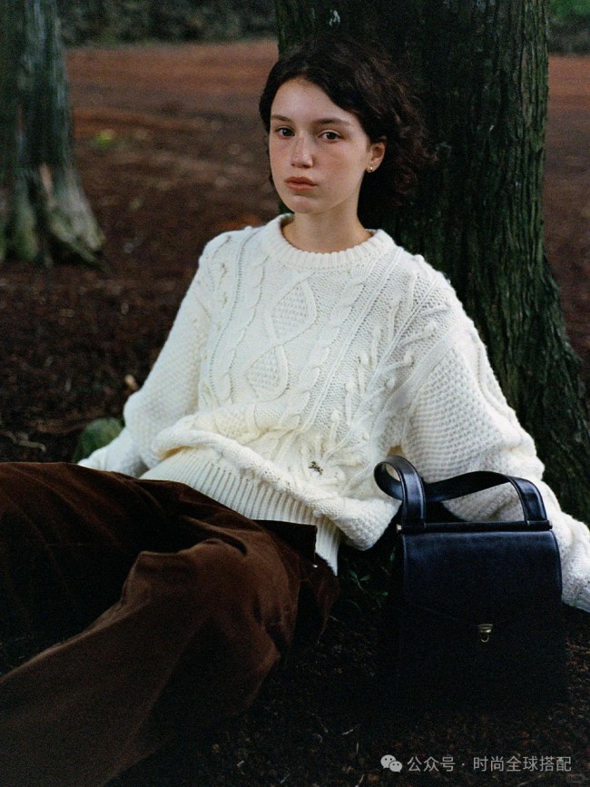 秋天里的羊毛衫,“宽大一点”更洋气,显瘦!