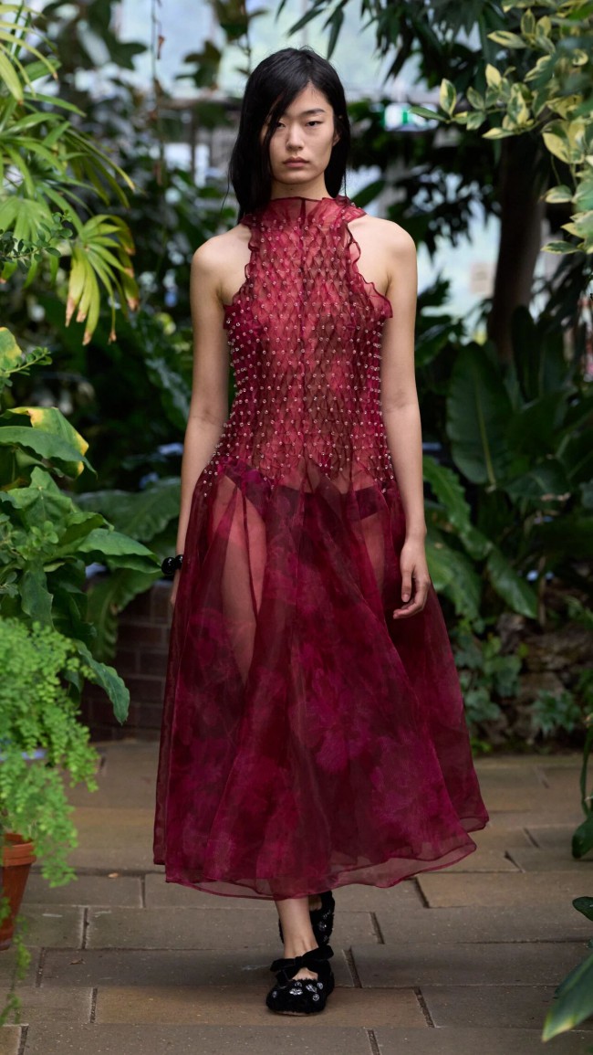 2026春夏女装流行色:樱桃红