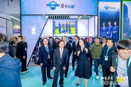 2025江西纺织服装周暨第六届江西（赣州）纺织服装产业博览会在于都盛大开幕