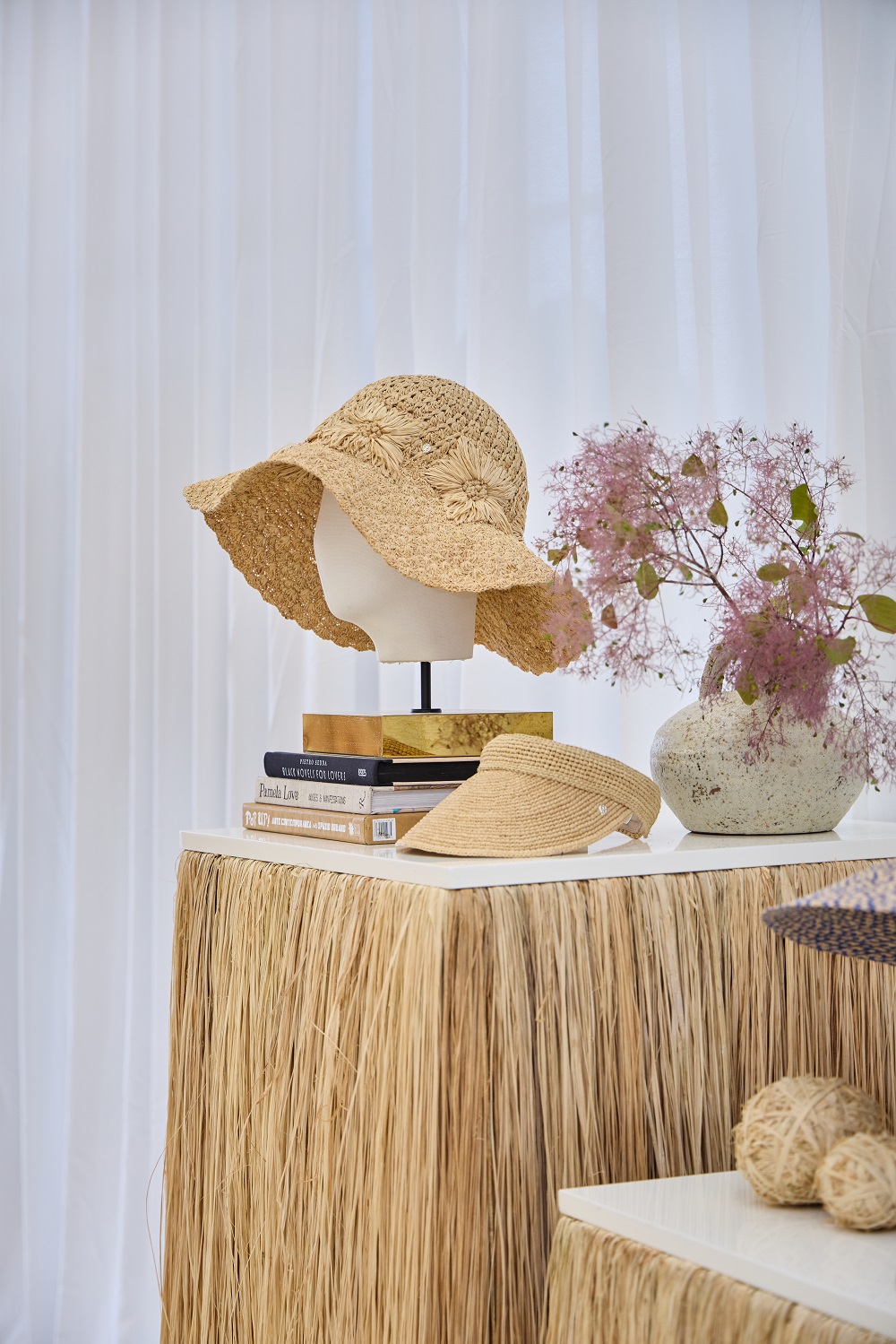 Helen Kaminski首度亮相上海时装周,以匠心叙事开启中国市场