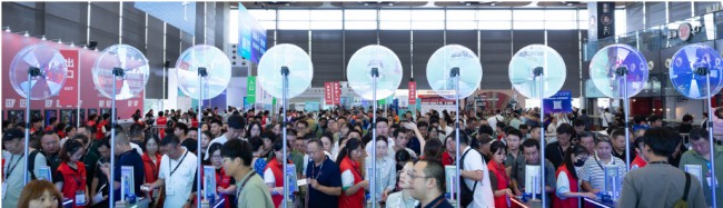 高质量买家现身国际鞋包服饰时尚展