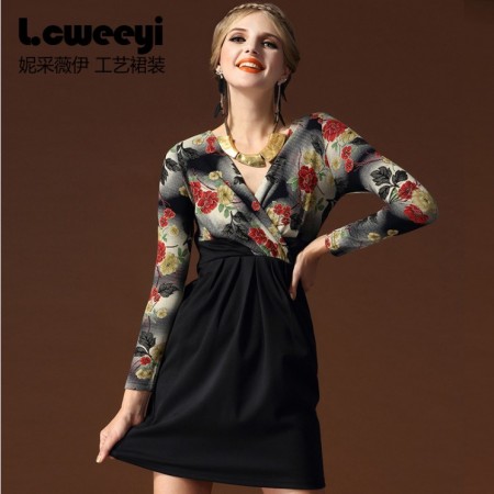 妮采薇伊2013春夏装Lcweeyi妮采薇伊春装新款女装欧美复古修身印花V领针织长袖打底连衣裙