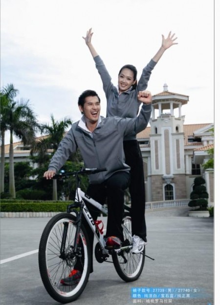 2013秋冬装思腾休闲运动服(灰色)