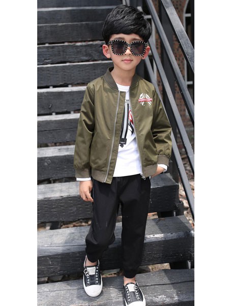 甜蜜小屋2019秋冬装女装